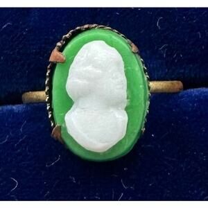 Czechoslovakia antique Art Deco gold tone brass green milk glass cameo ring 3.75